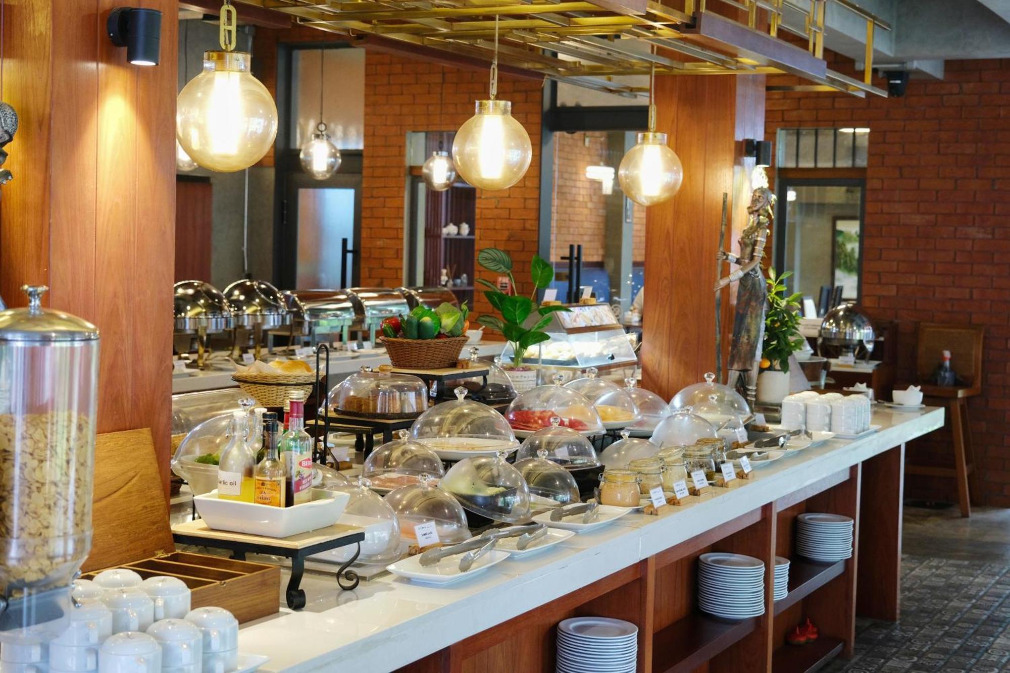 R-Mar Resort And Spa Patong, Phuket מראה חיצוני תמונה